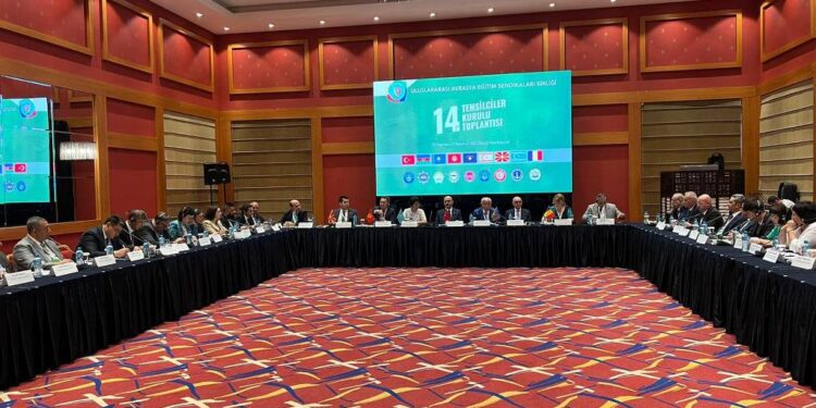 UAESEB, Türk Dünyası İdealinin Vücut Bulmuş Halidir.