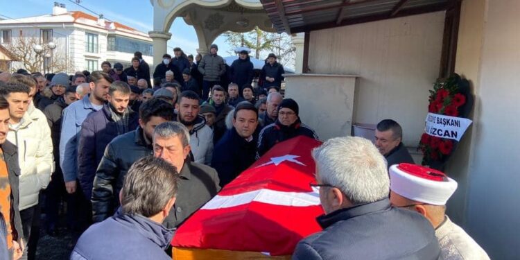 Genel Başkan Yardımcısı Bayram, Deprem Şehidi Öğretmen Merve Görüş’ün Cenazesine Katıldı. 