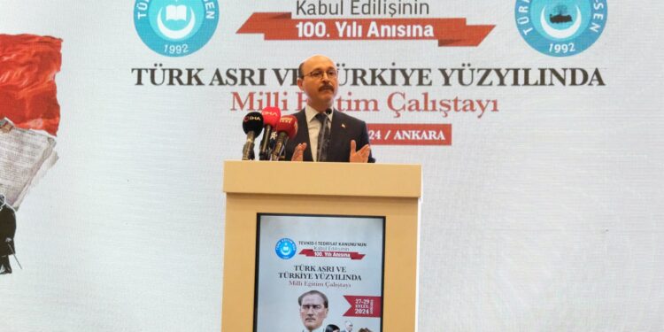“TÜRK ASRI VE TÜRKİYE YÜZYILINDA MİLLİ EĞİTİM ÇALIŞTAYI” BAŞLADI